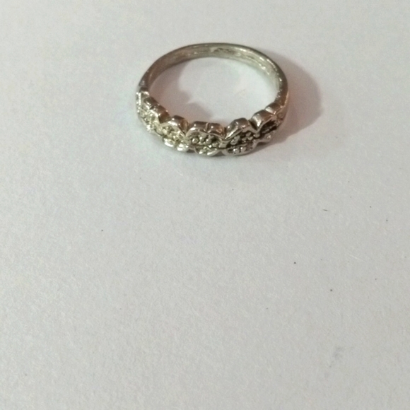 Silver heart ring - Picture 1 of 2